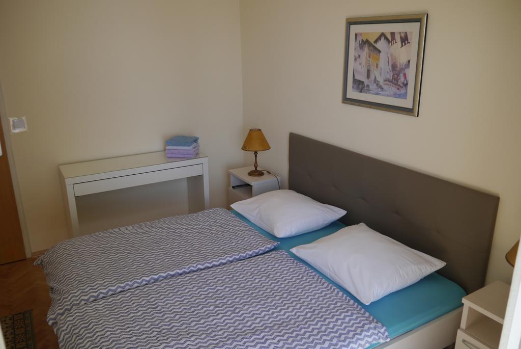Apartment Romana